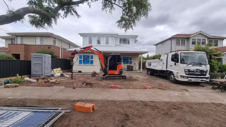 Custom design and build Builder Aberfeldie